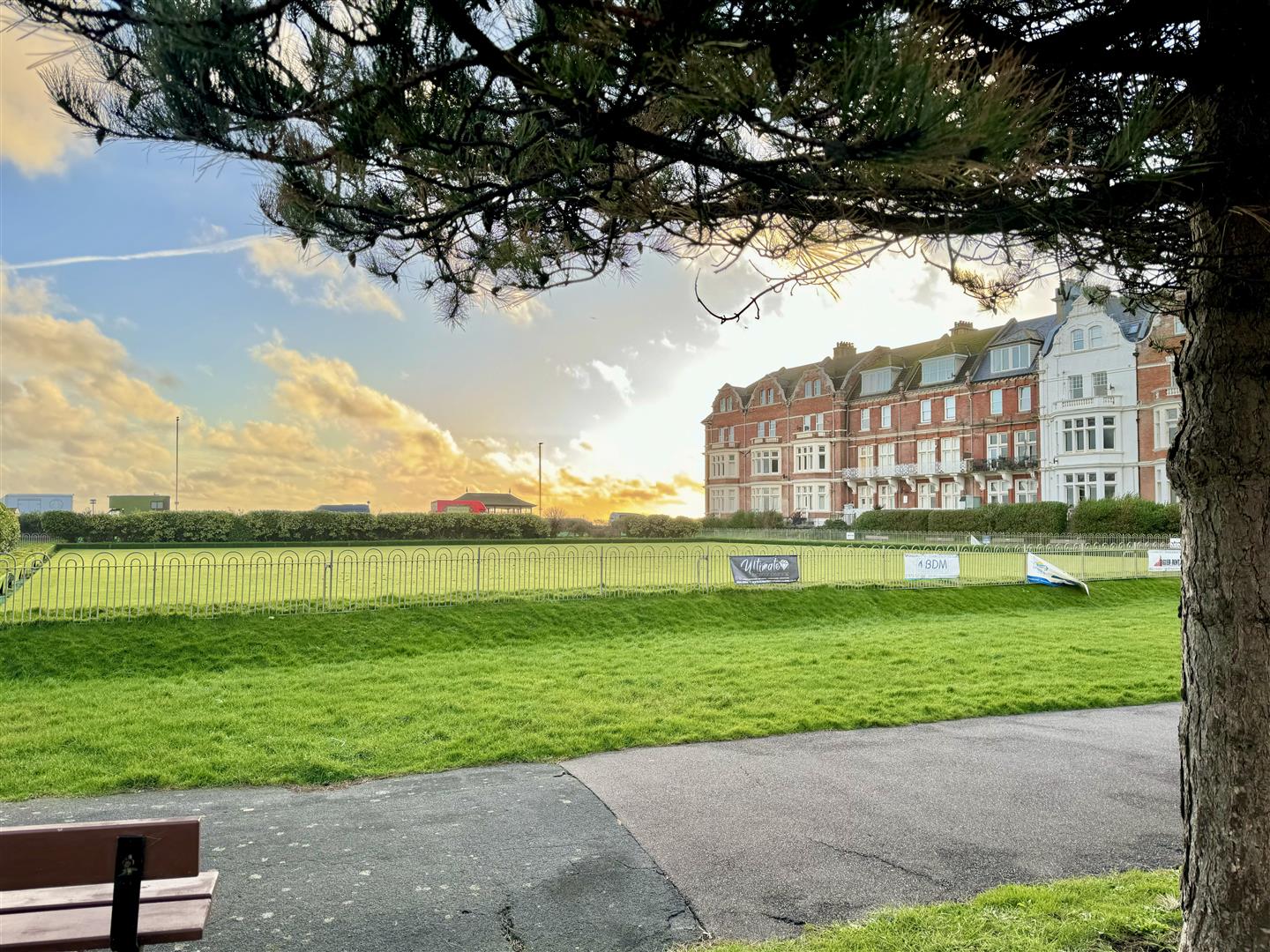 3 bed property in Grosvenor Crescent, St. Leonards-On-Sea